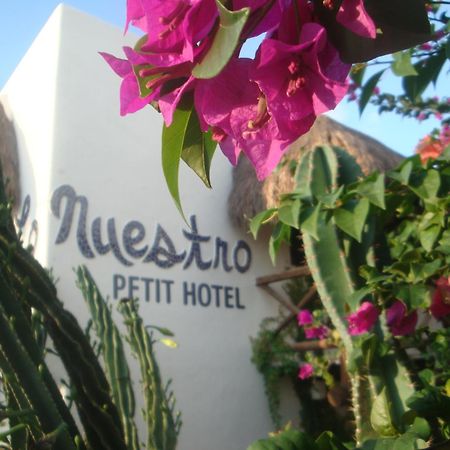 Lo Nuestro Petit Hotel Tulum Bagian luar foto