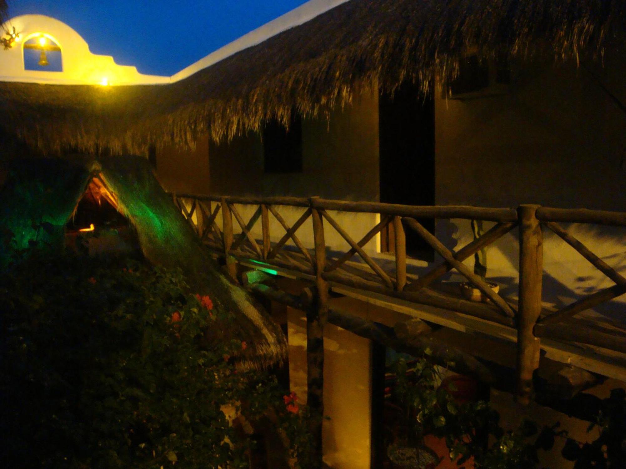 Lo Nuestro Petit Hotel Tulum Bagian luar foto