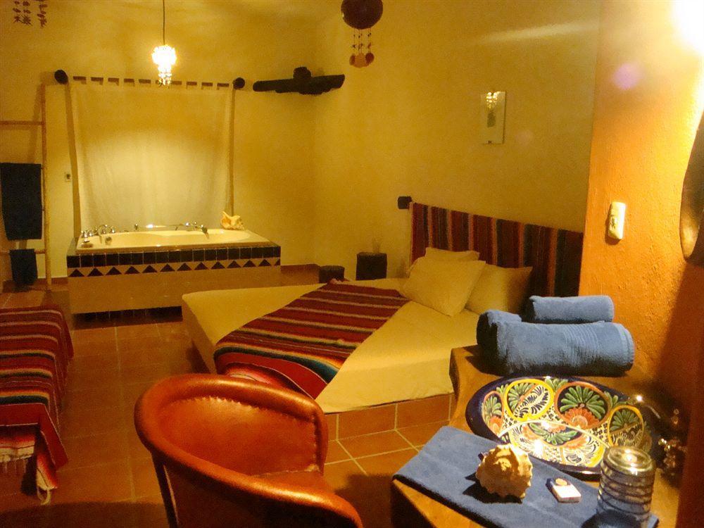 Lo Nuestro Petit Hotel Tulum Bagian luar foto