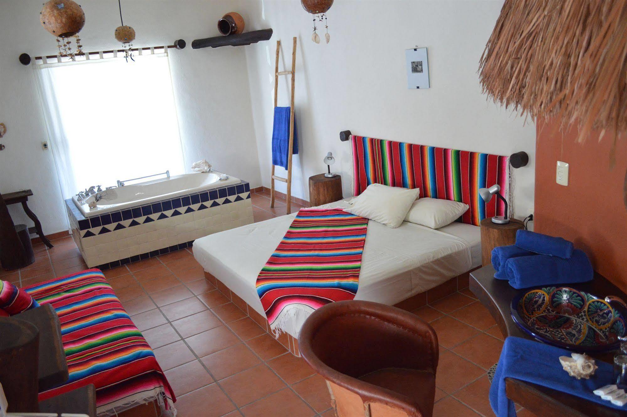 Lo Nuestro Petit Hotel Tulum Bagian luar foto
