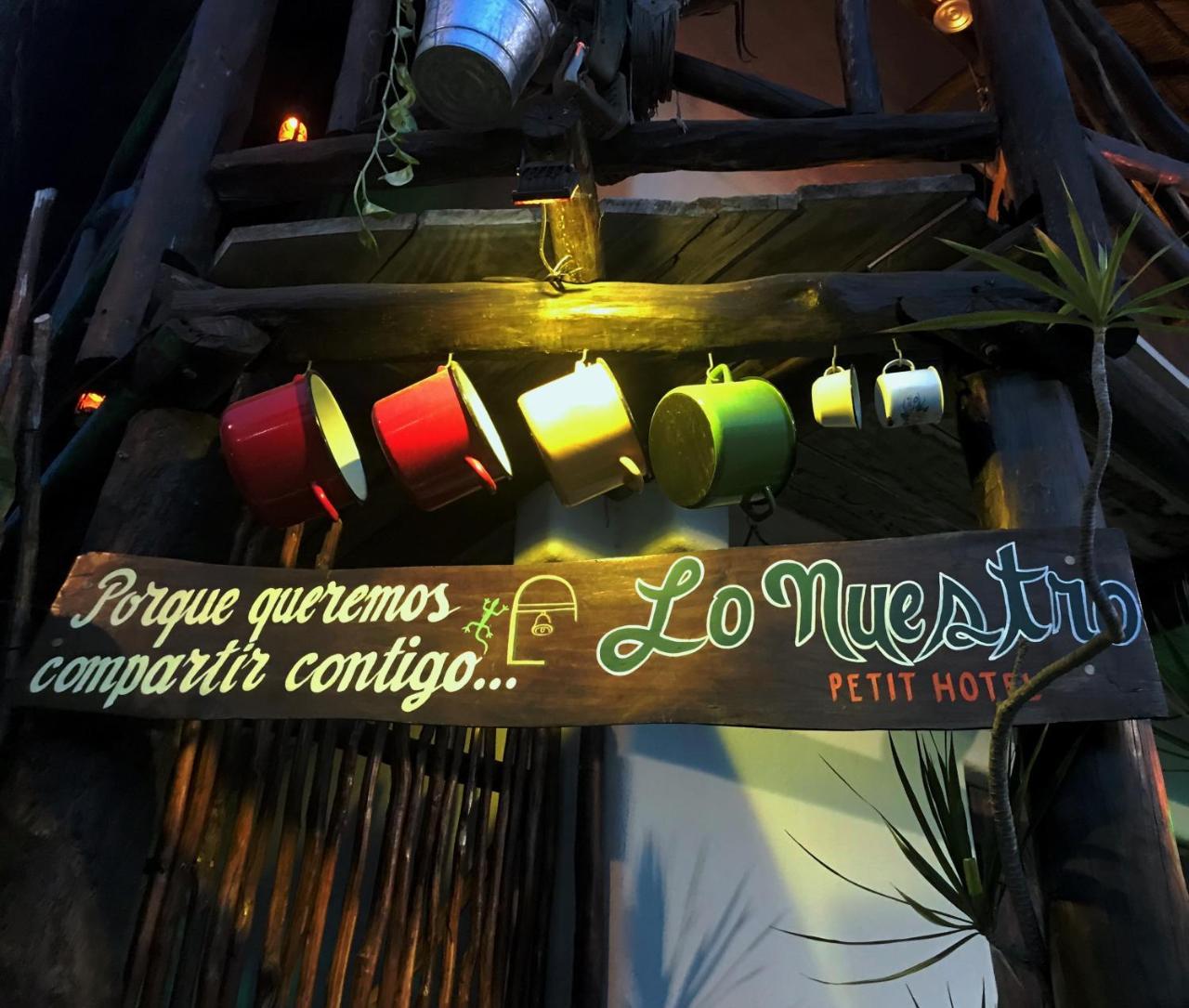Lo Nuestro Petit Hotel Tulum Bagian luar foto