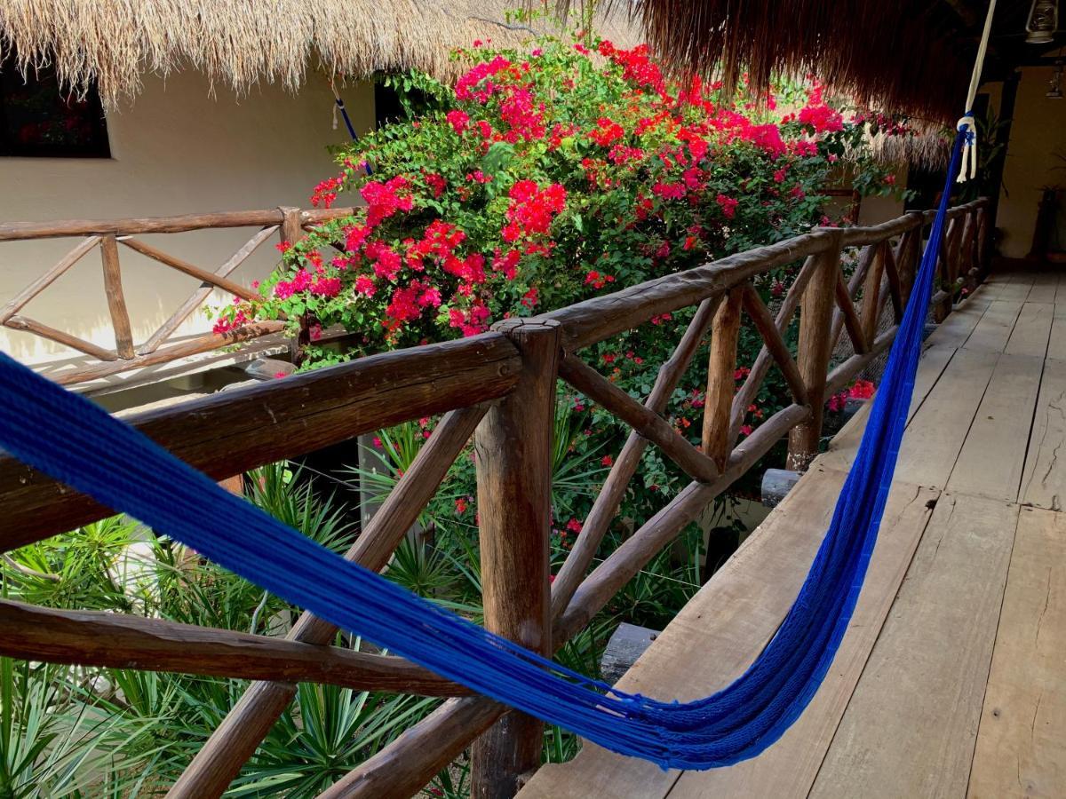 Lo Nuestro Petit Hotel Tulum Bagian luar foto