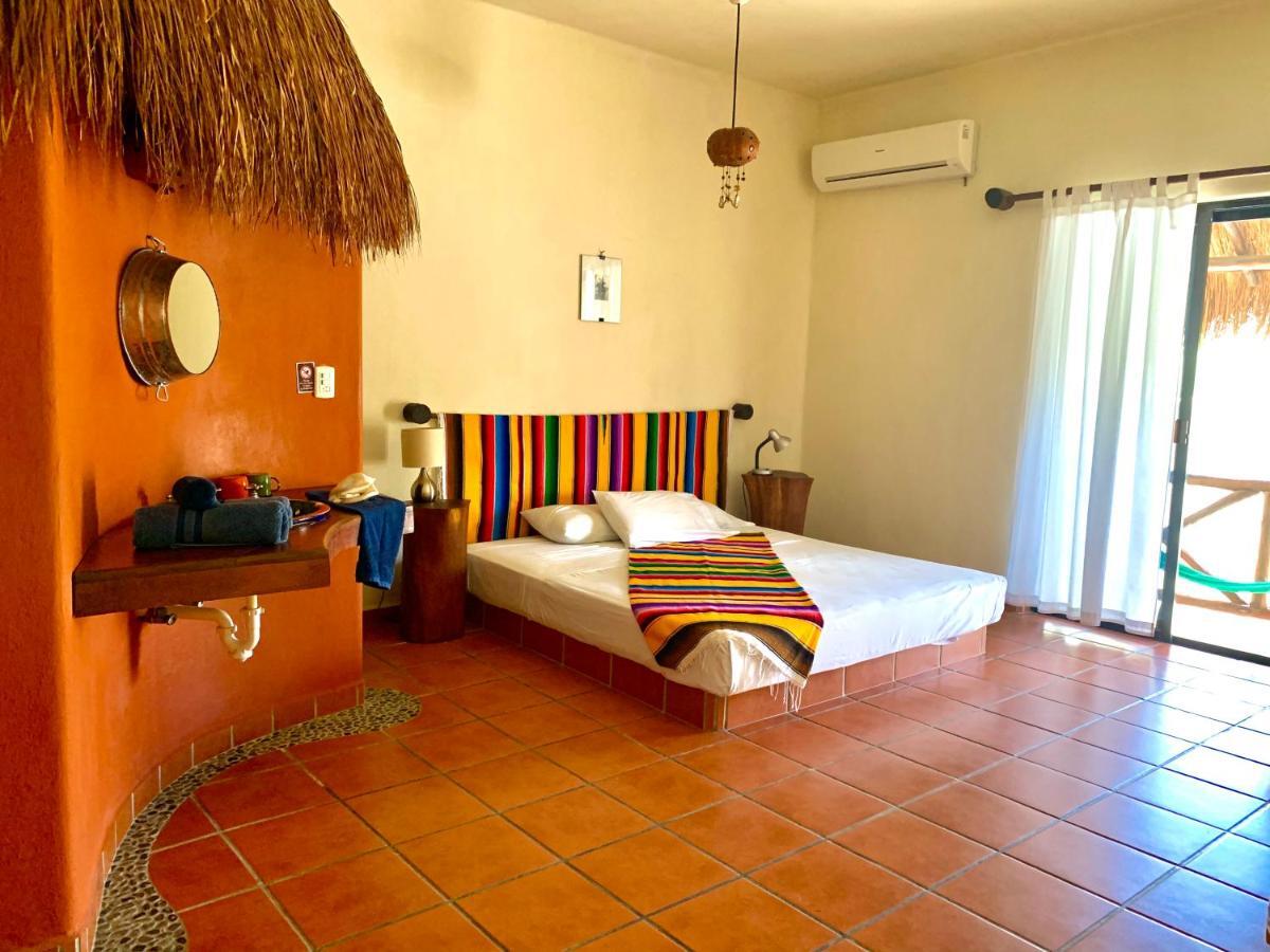 Lo Nuestro Petit Hotel Tulum Bagian luar foto
