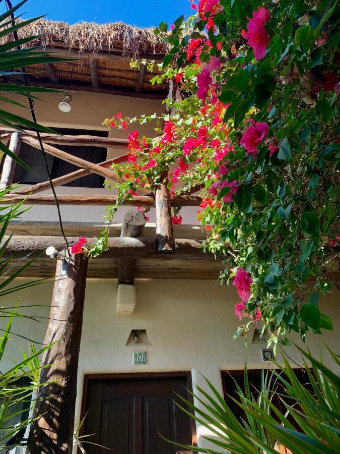 Lo Nuestro Petit Hotel Tulum Bagian luar foto