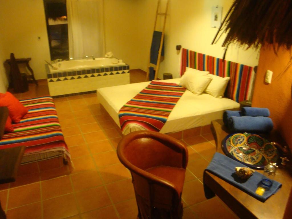 Lo Nuestro Petit Hotel Tulum Bagian luar foto